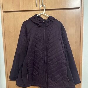 Be Boundless 2X light weight jacket. Plum color with a hood and two zipper